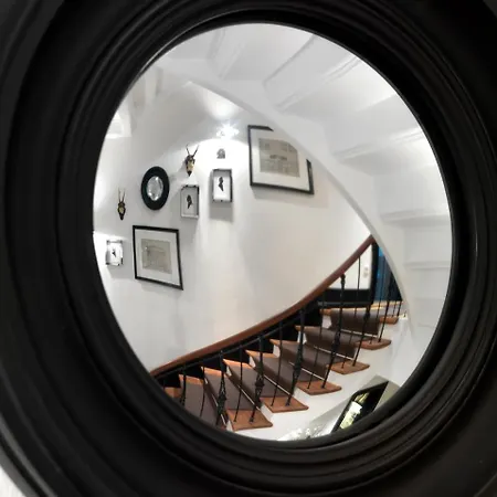 Guesthouse Heidelberg Suites Hotell